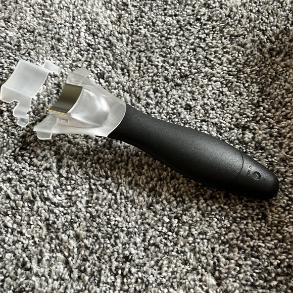 NEW Pampered Chef Kernel Cutter - Picture 3 of 4